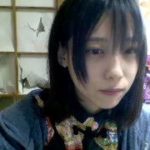 【悲報】美少女メンヘラが同居人の男にボコボコにされる様子を生配信されてしまう…